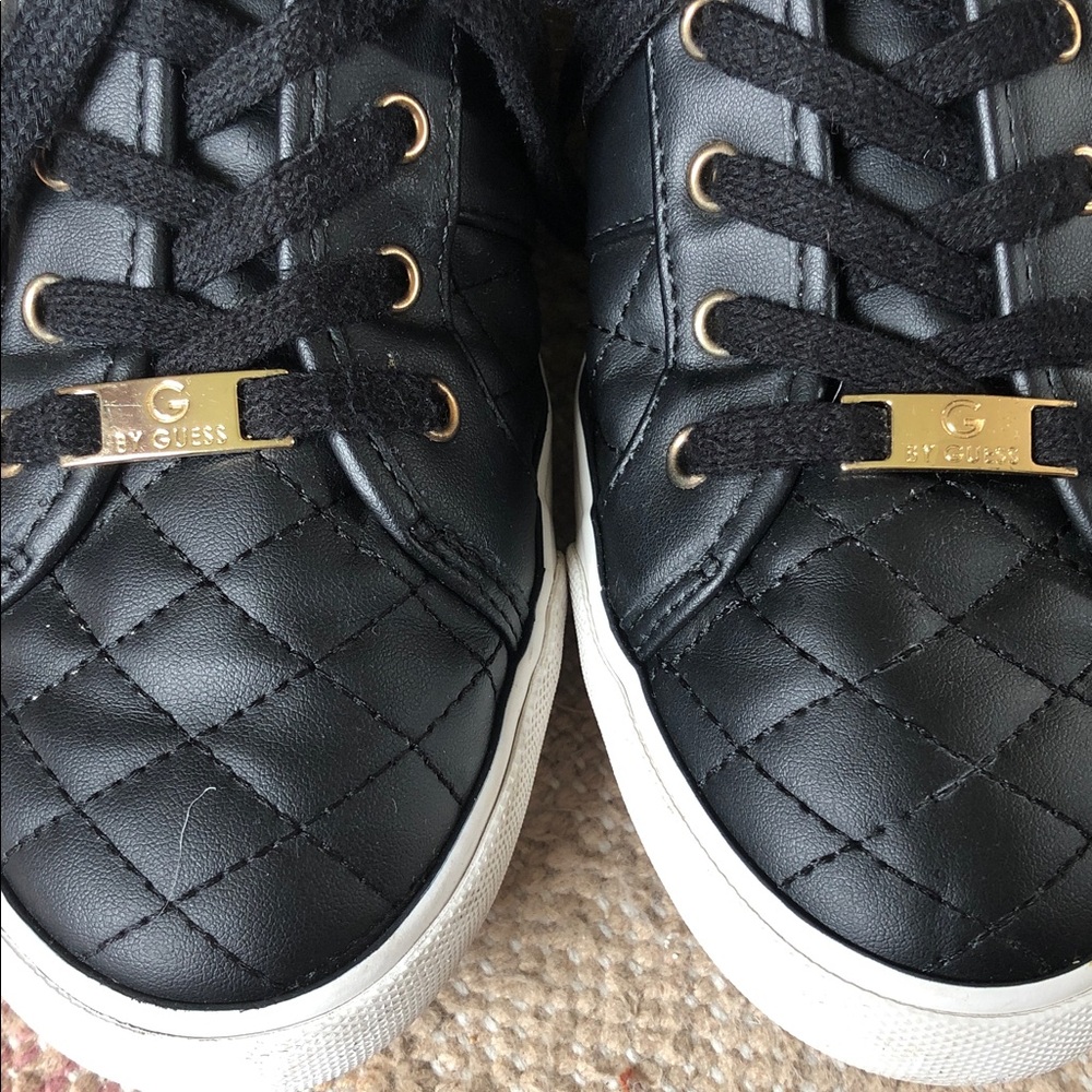 G by GUESS Backer 2 Black Quilted Fashion Sneakers Size 8.5 - Picture 3 of 9